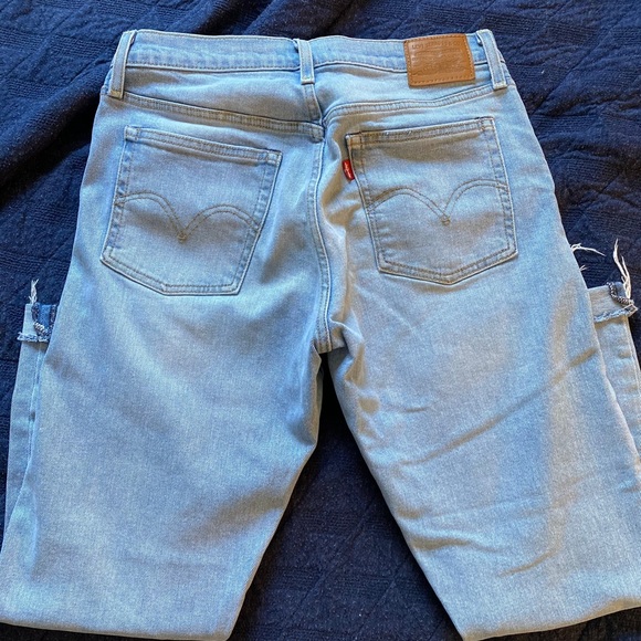 Women’s Levi’s wedgie fit jeans 28 - Picture 2 of 4